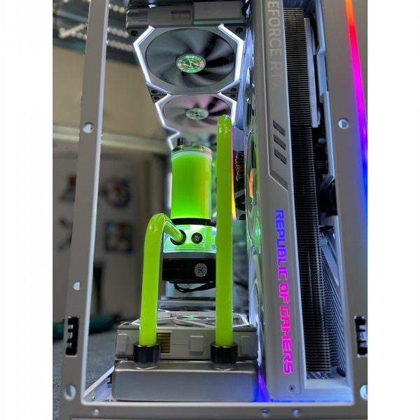 ���� ������ ��� OP6 ���� Intel i9, ����� RTX 4090, ������ 64GB RAM