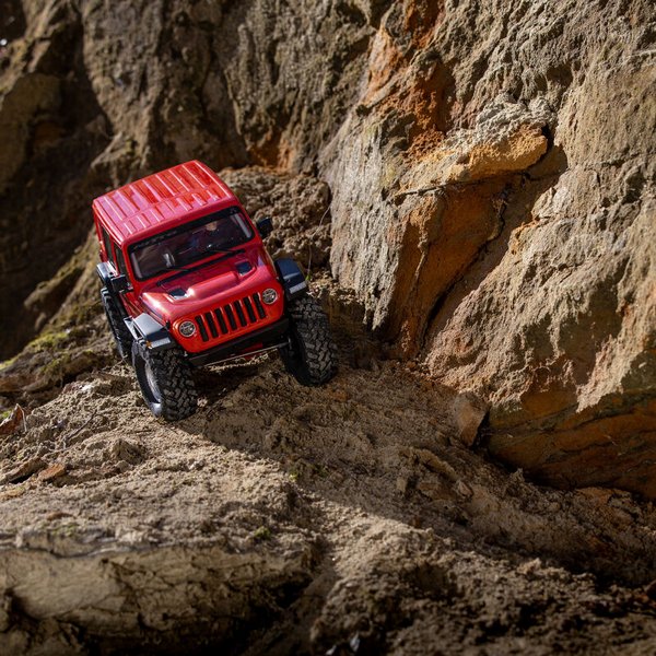 ������ Axial SCX10 Jeep JLU Wrangler 1/10 �����