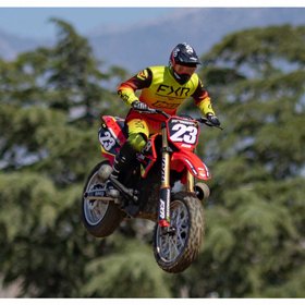������ �� ��� Losi Promoto-MX Motorcycle RTR 1/4 ���� ����