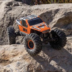 מכונית Axial AX24 XC-1 4WS 1/24 כתומה מכונית Axial AX24 XC-1 4WS 1/24 כתומה