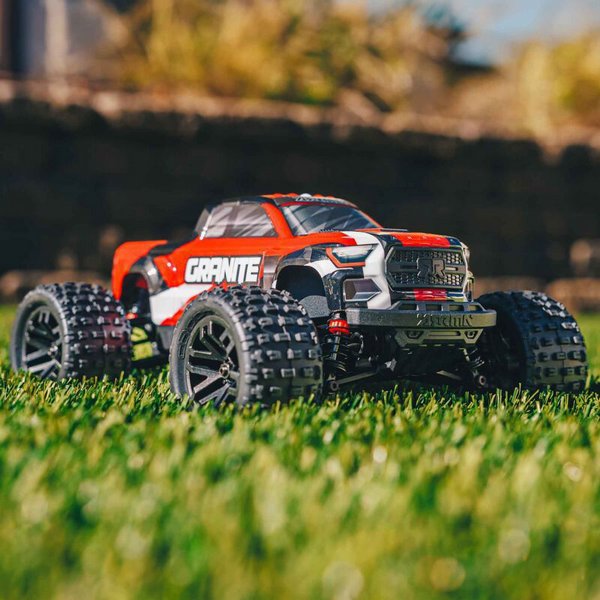 ������ Arrma Granite Grom Mega 380 Brushed 4X4 RTR  18 �����