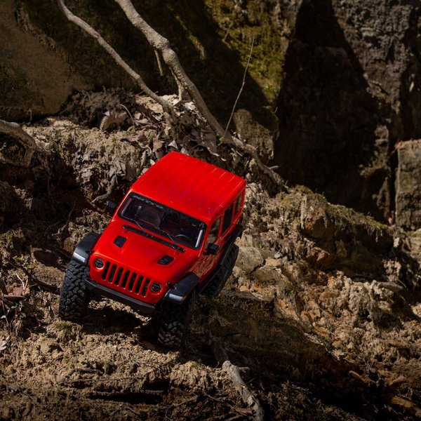 ������ Axial SCX10 iii Jeep JLU Wrangler 1/10 �����
