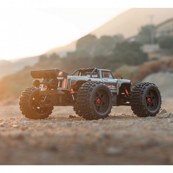 ������ Arrma Outcast 4X4 4S V2.5 BLX 1/10 �����