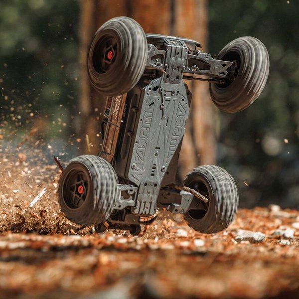 ������ Arrma Outcast 4X4 4S V2.5 BLX 1/10 �����