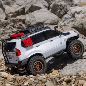 מכונית Axial SCX24 Lexus GX 470 4X4 RTR Brushed כסופה מכונית Axial SCX24 Lexus GX 470 4X4 RTR Brushed כסופה