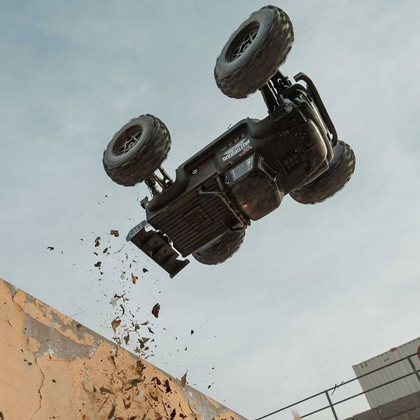 ������ ARRMA Notorious 6S V6 1/8 4WD BLX Stunt Truck RTR Black ����
