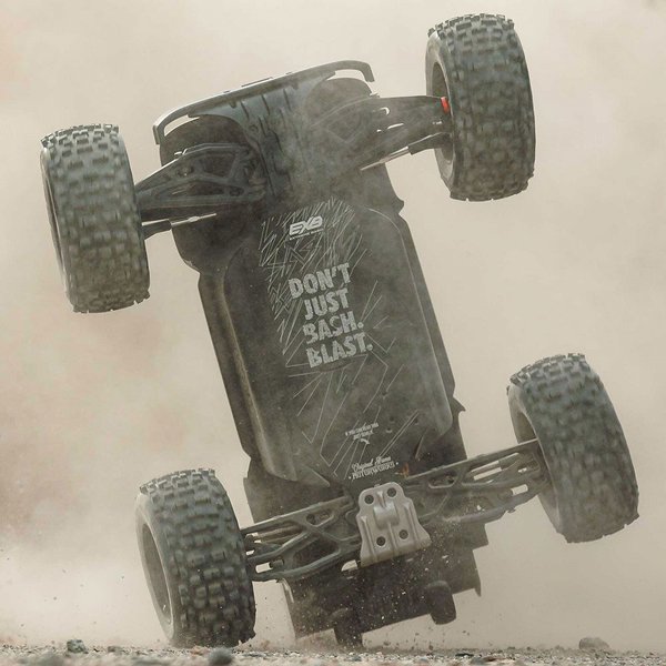 ������ ARRMA Notorious 6S V6 1/8 4WD BLX Stunt Truck RTR �����