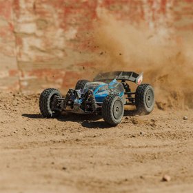 ������ Arrma Typhon Grom BLX 223S DSC 4X4 RTR 1/14 �����