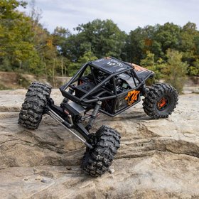 ������ Axial Capra UTB10 1.9 4WS 4X4 RTR 1/10 �����