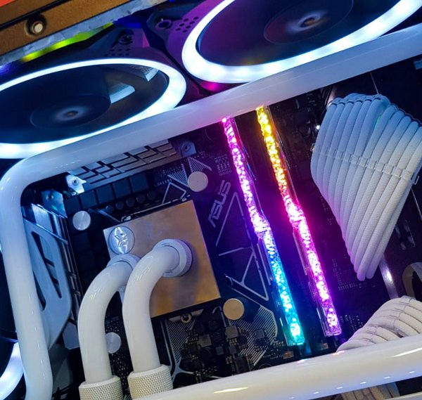 ���� ������ ��� D2 ���� ���� i5, ����� 32GB, SSD M2 1TB