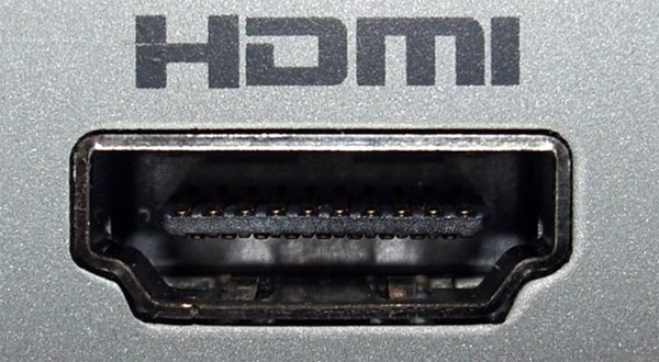 ����� ������ HDMI �������� PlayStation 4
