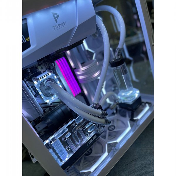 ���� ������ ��� OP2 ���� Ryzen 7, �.��� 3070, ����� 32GB RGB